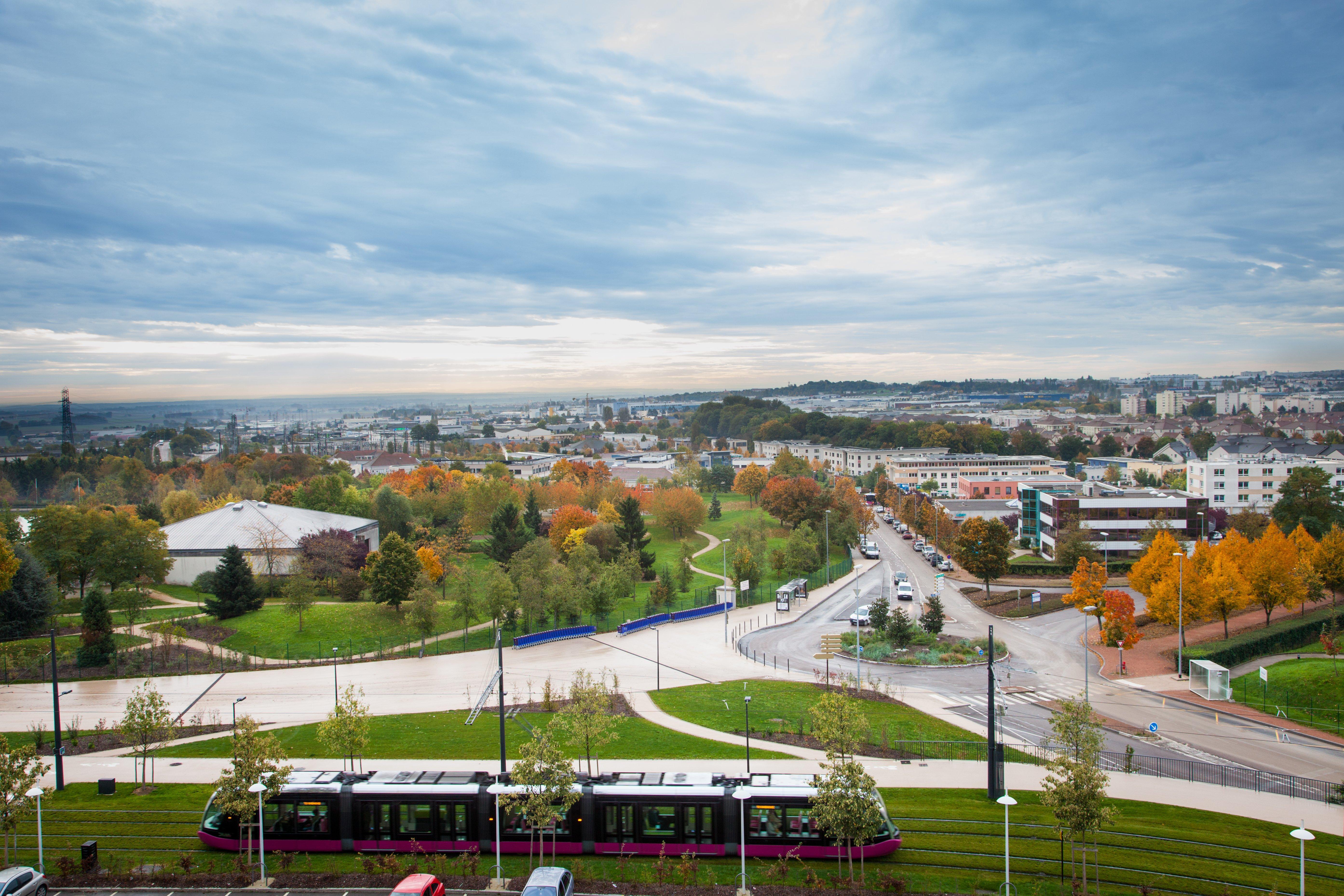 Holiday Inn Dijon Toison D'Or, An Ihg Hotel Екстериор снимка